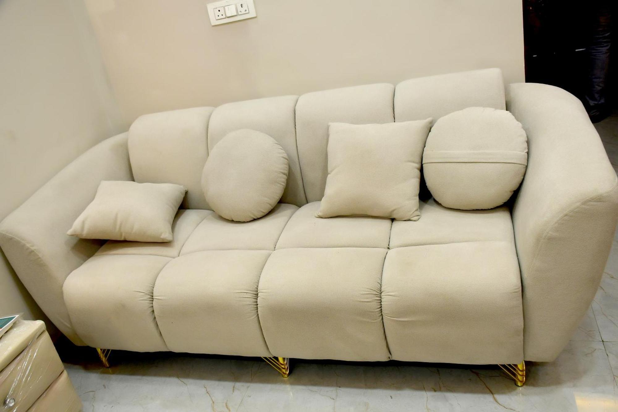 Apartment Vrinda Bliss, Vrindavan-walk To Temples *